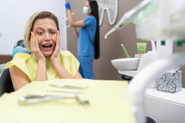 Best Emergency Tooth Extraction in Oasis, CA